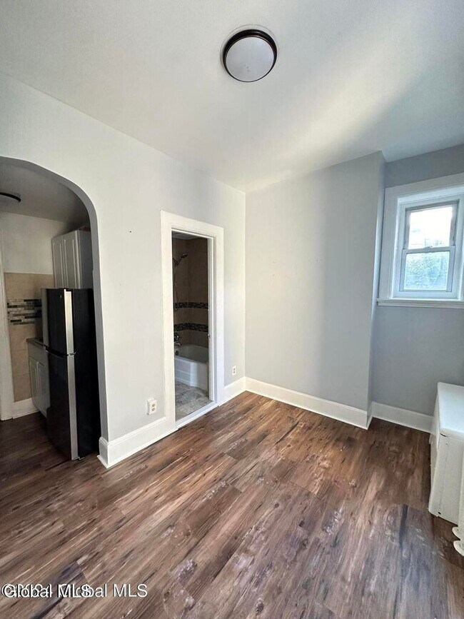 Photo - 51 Elm St Unidad 4