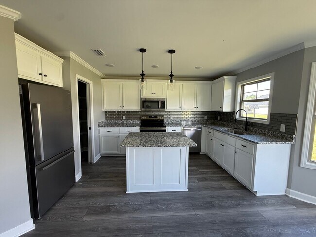 Photo - 103 Brandi Ave