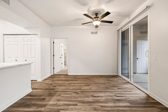 Sterling Oaks Luxury Apartments
