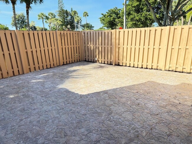 Photo - 4330 Village Dr