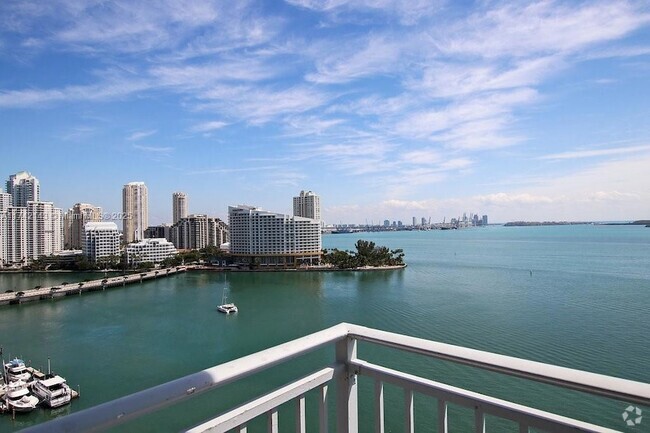 Building Photo - 1111 Brickell Bay Dr Unit 1811 Rental