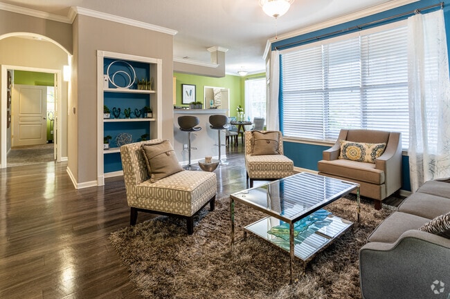 2BR, 2BA - 1,302 SF
