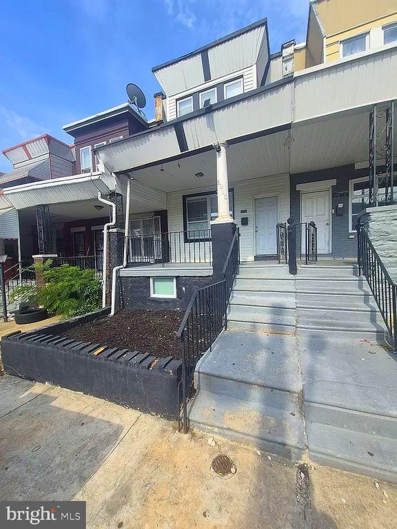 Building Photo - 6010 N Lambert St