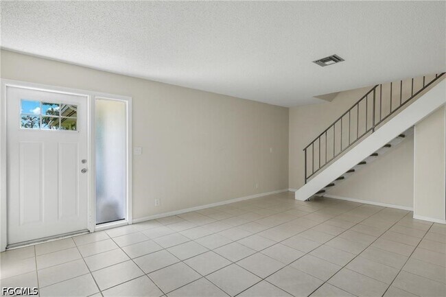 3300 Royal Canadian Trace