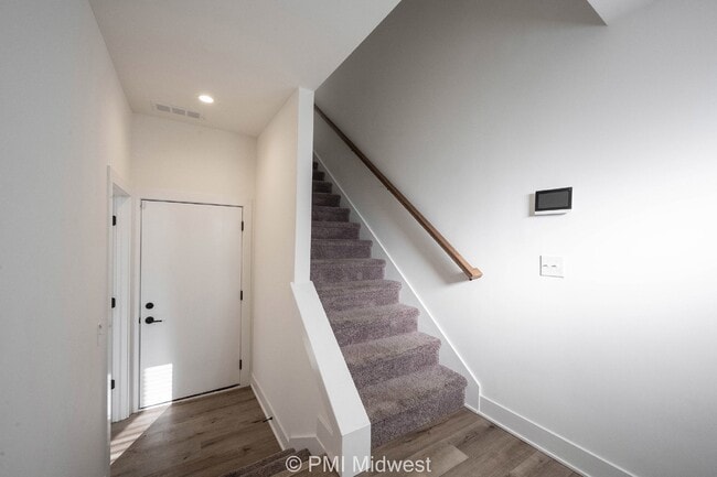 Photo - 1549 Tannery Way