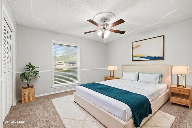 Photo - 4900 Ridgeline Dr