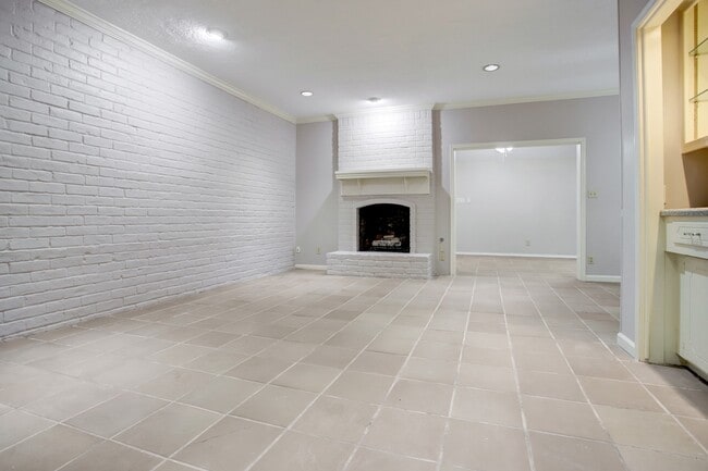 Photo - 1412 Walnut Bend Ln Unit 19