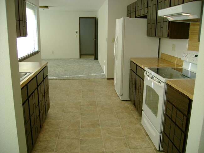 Photo - 1420 W 10th St