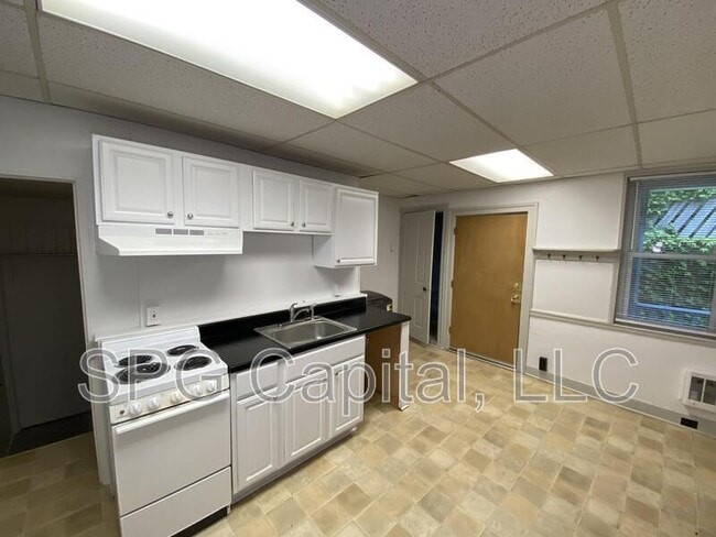Photo - 19 N Main St