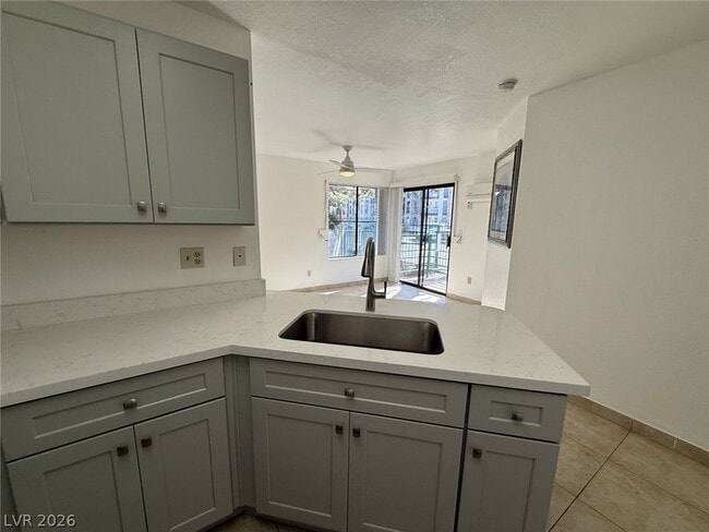 Photo - 440 Elm Dr Unit 103
