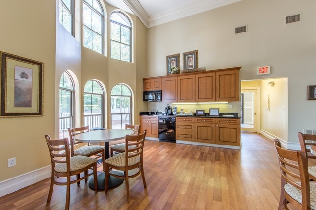 Leasing Office