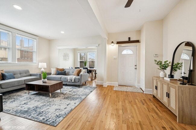 Photo - 2542 N Long Ave