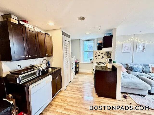 Photo - 224 Hanover St Unit 17