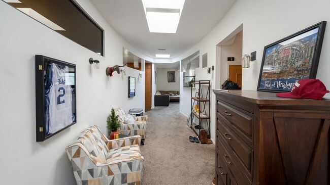 Photo - 1124 W Eddy St Unit 2