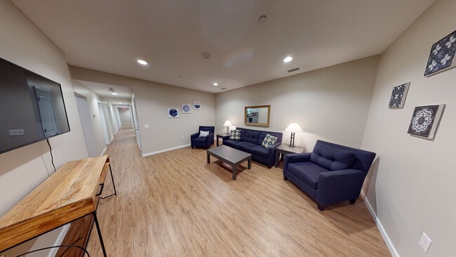 Photo - 341 Calhoun St