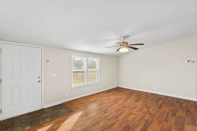 Photo - 137 Wendy Hill Ln