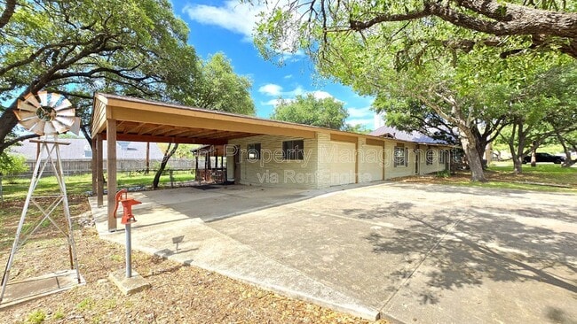 Photo - 7609 Linkside St