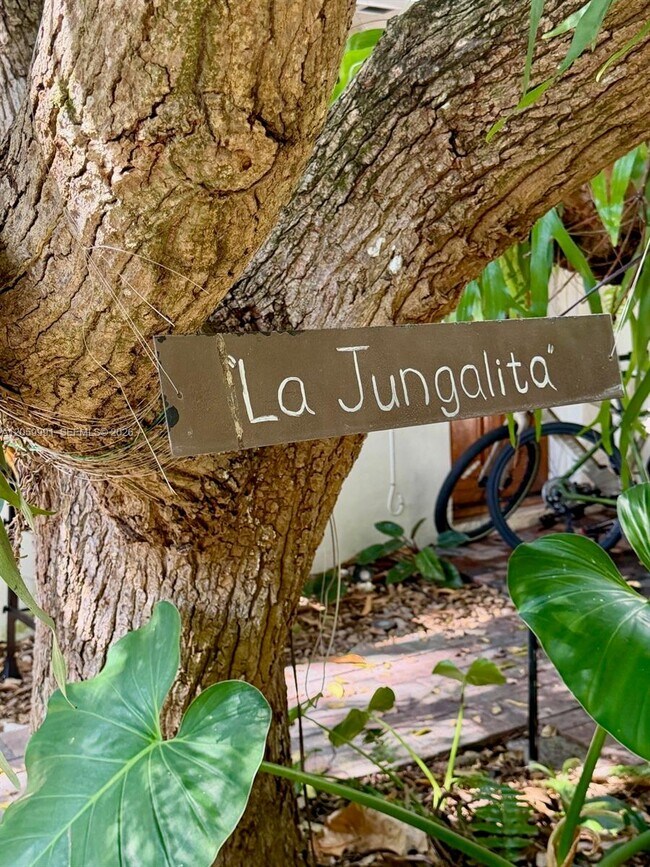 Photo - 2844 Coconut Ave Unidad A