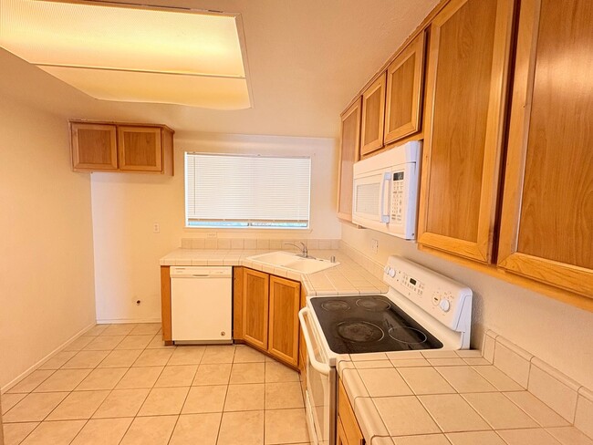Photo - 3 bedroom Townhouse in a gated community
