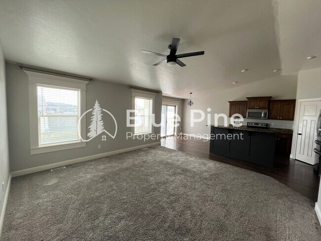 Photo - 3688 Shale Ave