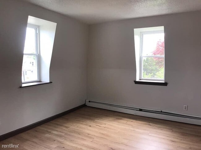 Photo - 227 Windsor Ave Unidad 3