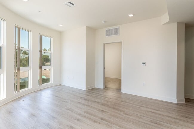 Soul NoHo Apartments
