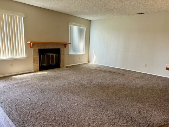Photo - 537 W Escalon Ave Unit 537 W Escalon Ave #101
