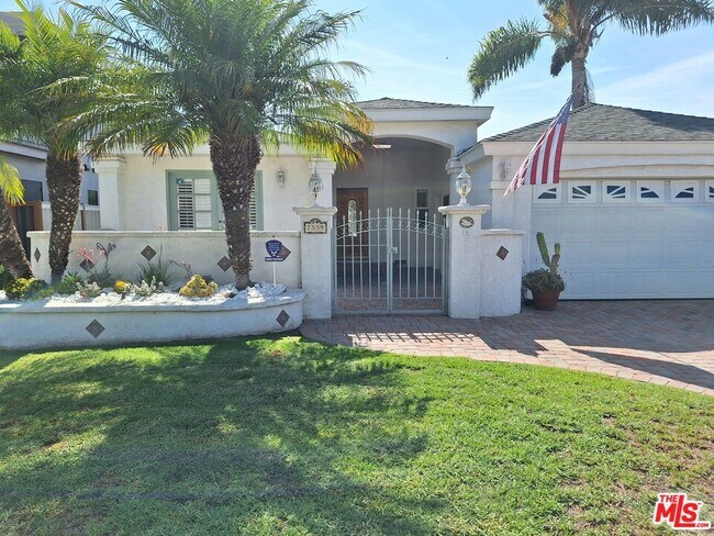 7539 Denrock Ave