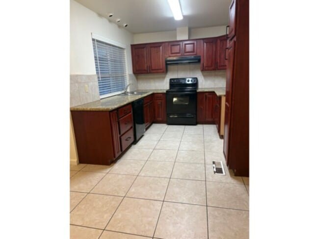 Photo - Next to a school! Walking distance to restaurants!