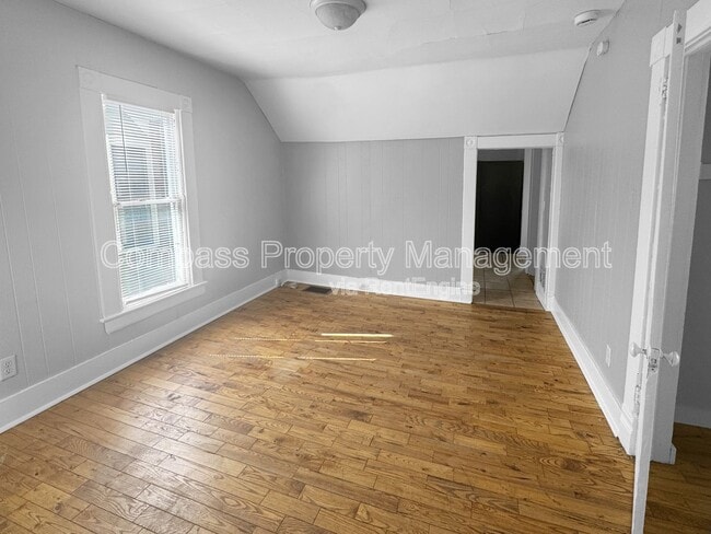 309 Eastern Ave SE