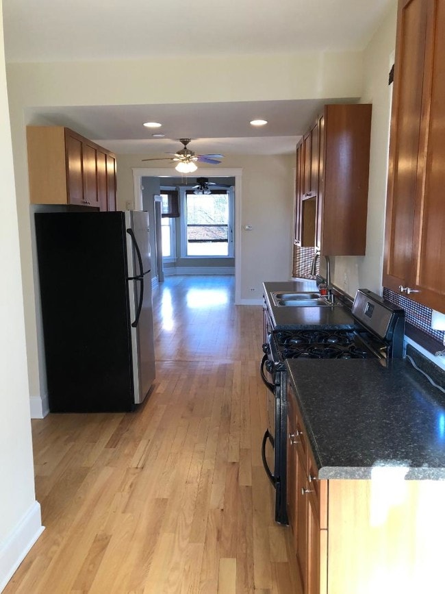 Building Photo - 1709 Irving Park W Rd Unit 2