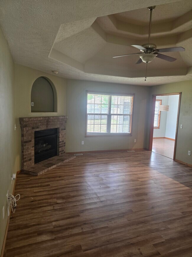 Living Room - 4798 W Kingsbury St