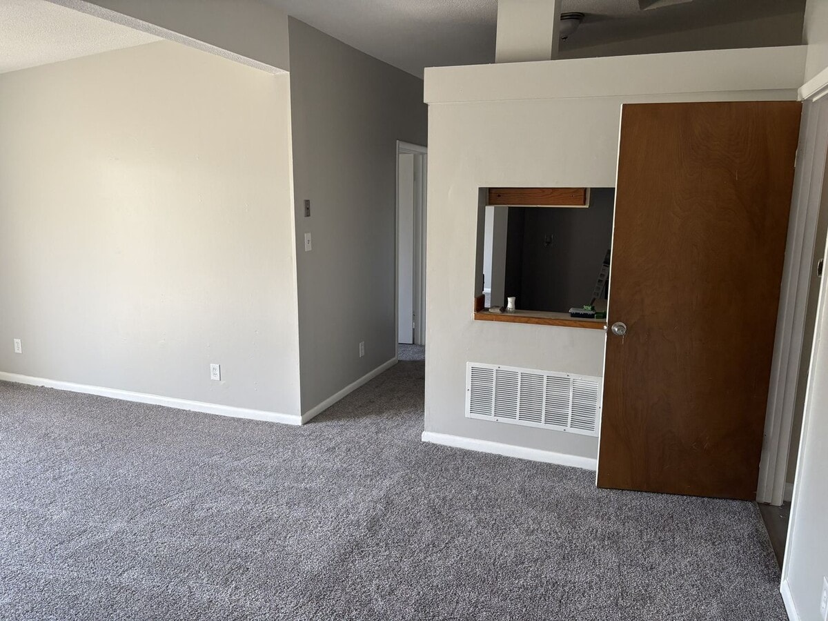 Photo - 3707 SW 29th Terrace Unit 2