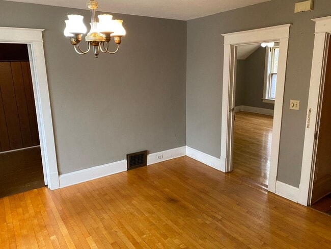 Photo - 717 Jackson St Unit Upper