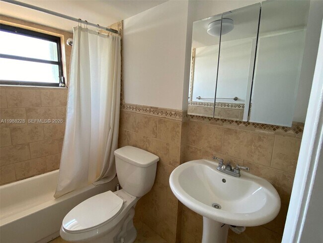 Photo - 7626 Byron Ave Unit 6