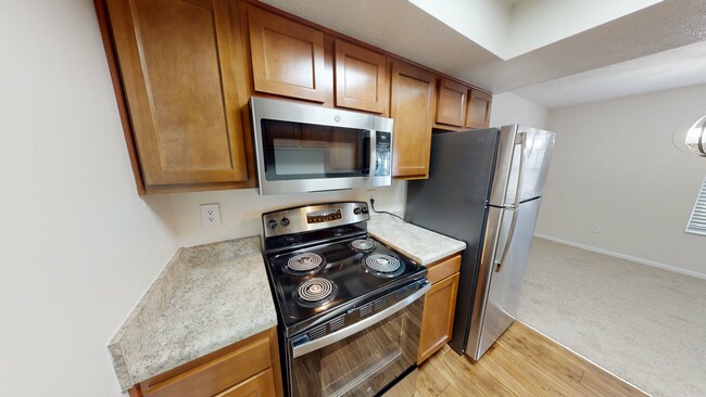 Kitchen2.jpg
