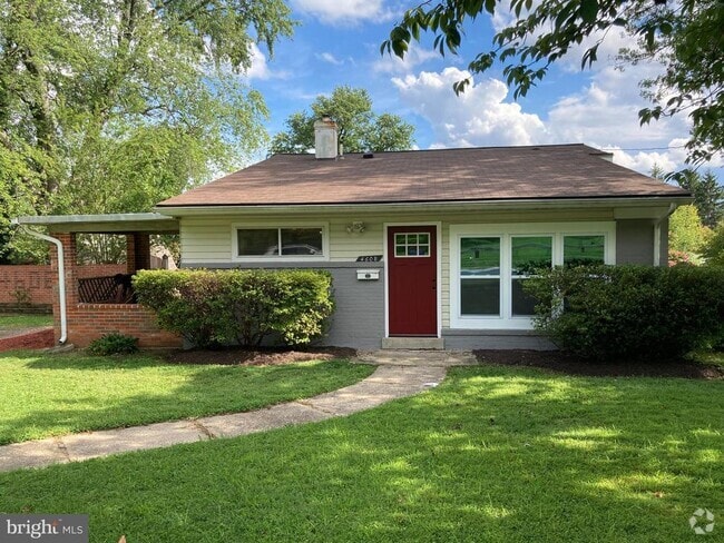 Building Photo - 4608 Falcon St Rental