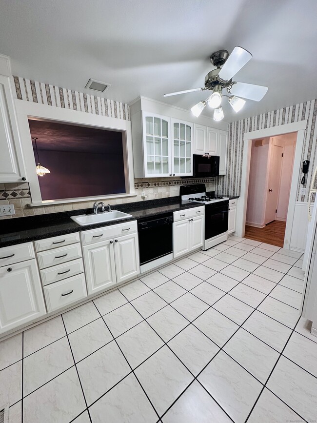 Photo - 152b Apache Ln Unidad B