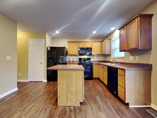 755 Elm Tree Dr