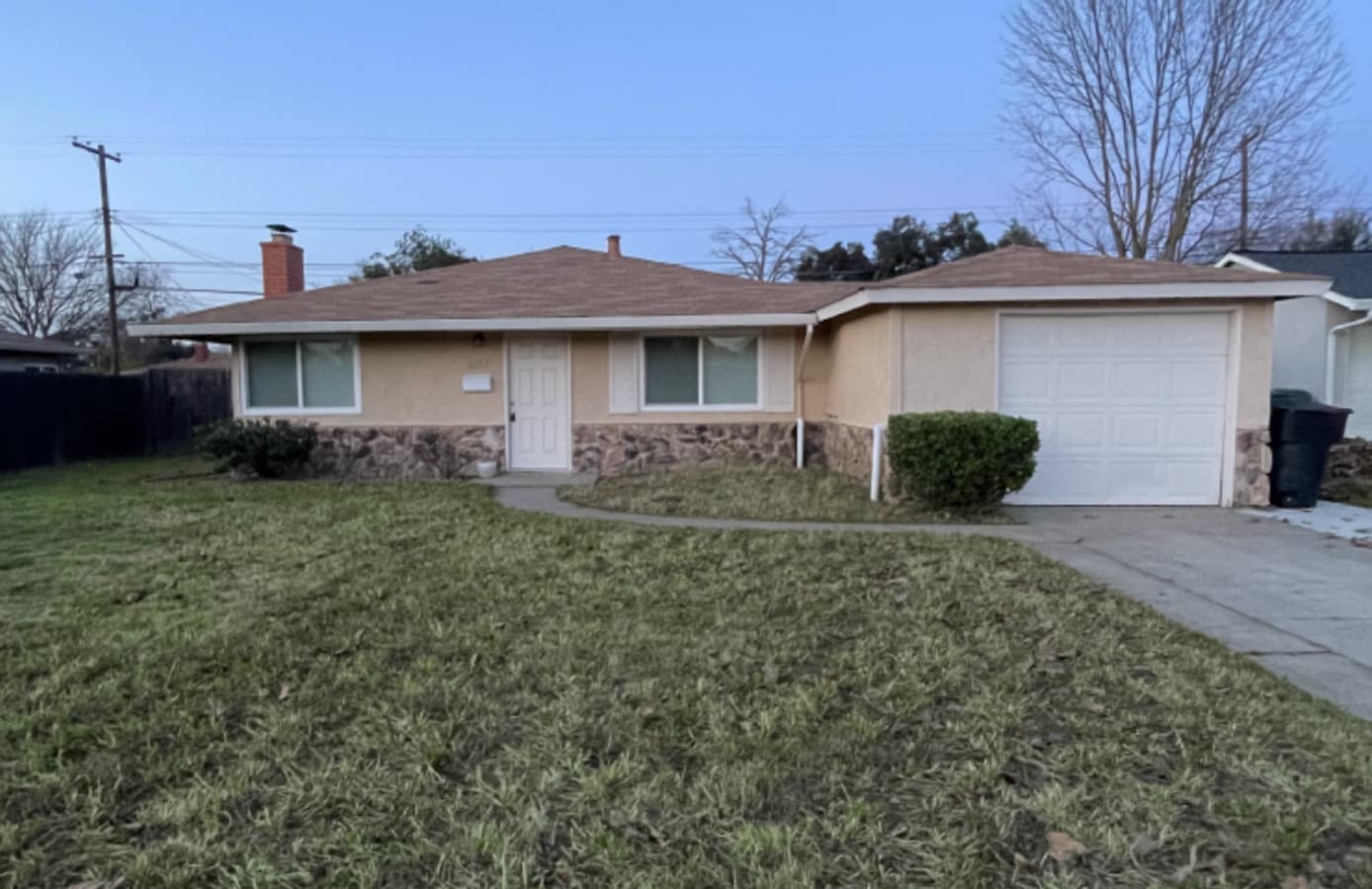 Photo - ADORABLE Arden Arcade 2/1 + Bonus Room!  (Please reference entire ad for viewings)