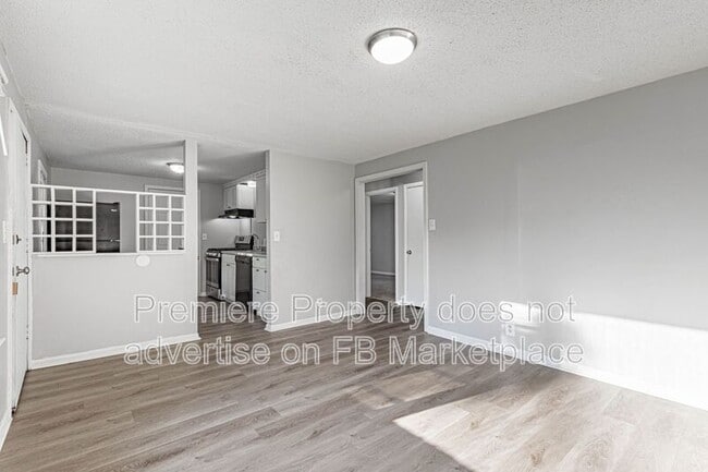 Photo - 2503 S Vermont Ave