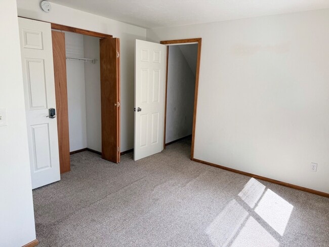 Building Photo - 3776 SW Fairhaven Dr Rental