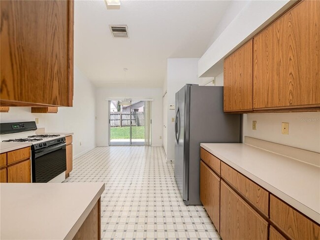 Photo - 1407 Wakefield Dr