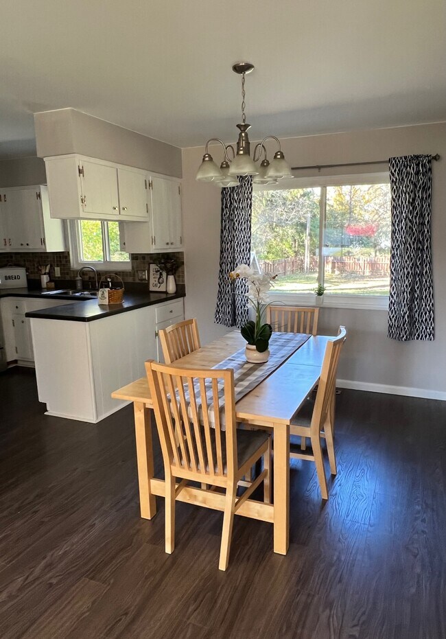 Photo - 4184 Sugarcreek Dr