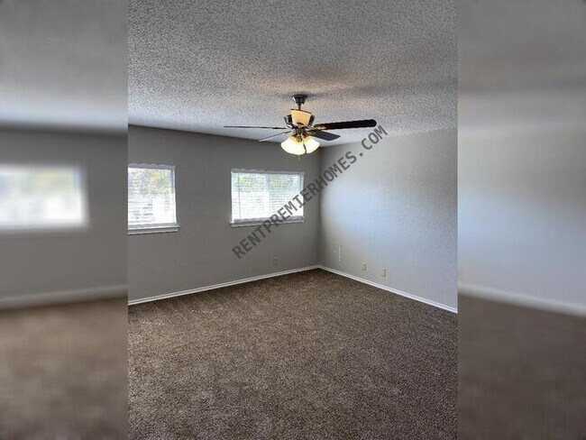 Photo - 13019 Woller Creek House