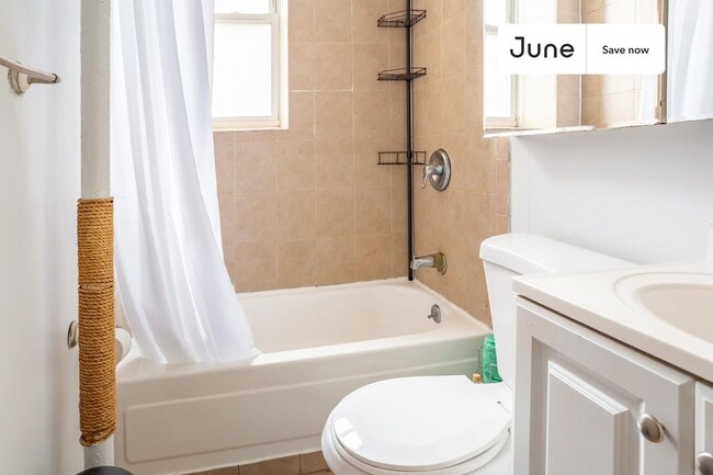 Photo - 400 W 20th St