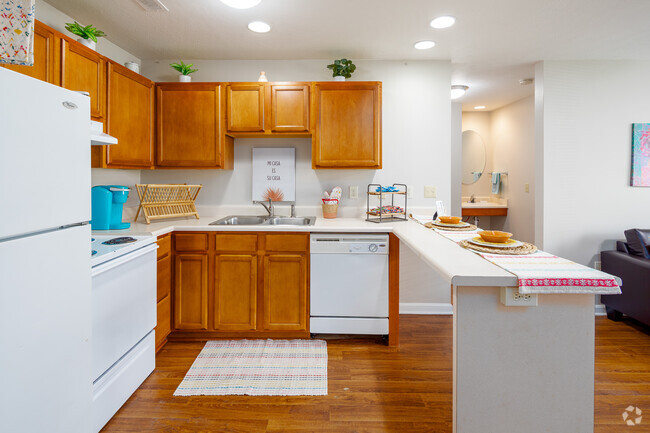 Interior Photo - Eagle Village Student Housing Rental