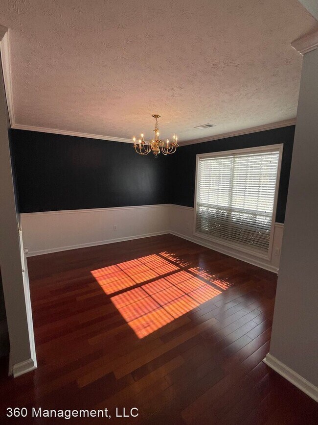 Photo - 3 br, 2.5 bath House - 375 Estate Ave