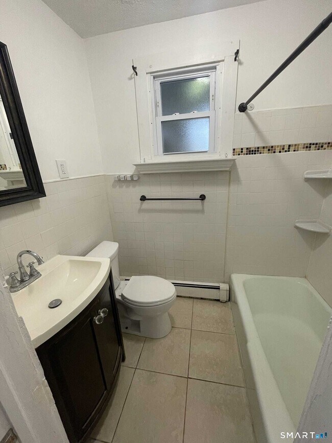 Photo - 128 Bartholomew Ave