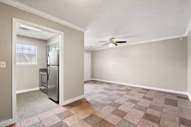 Photo - 710 Victoria Ct